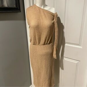 CUPSHE NWT BEIGE TEXTURED DRESS SLEEVELESS TOP ARM TIE. ONE SIZE